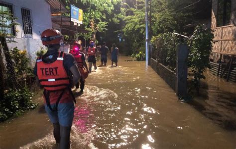 davao news today|Floods force 200 families to flee homes in 5 villages in Davao.